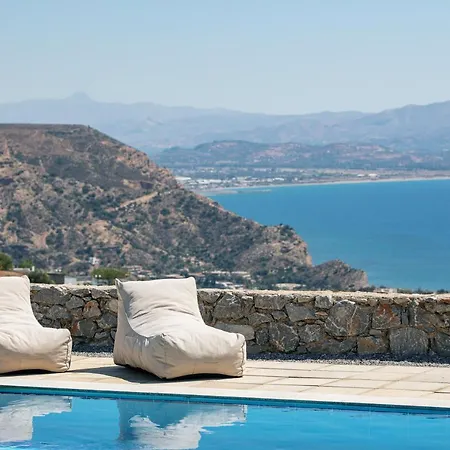 Evgoro Luxury Villa *